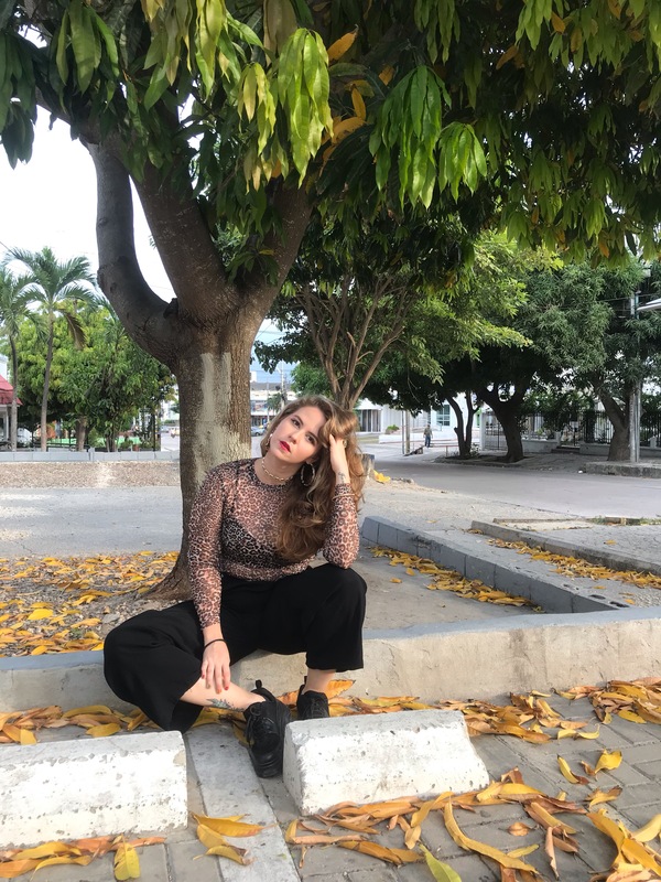 edición de foto de mujer glaurosa para Instagram