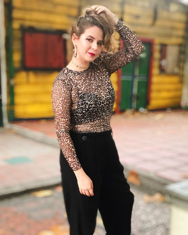 edición de foto de mujer glaurosa para Instagram