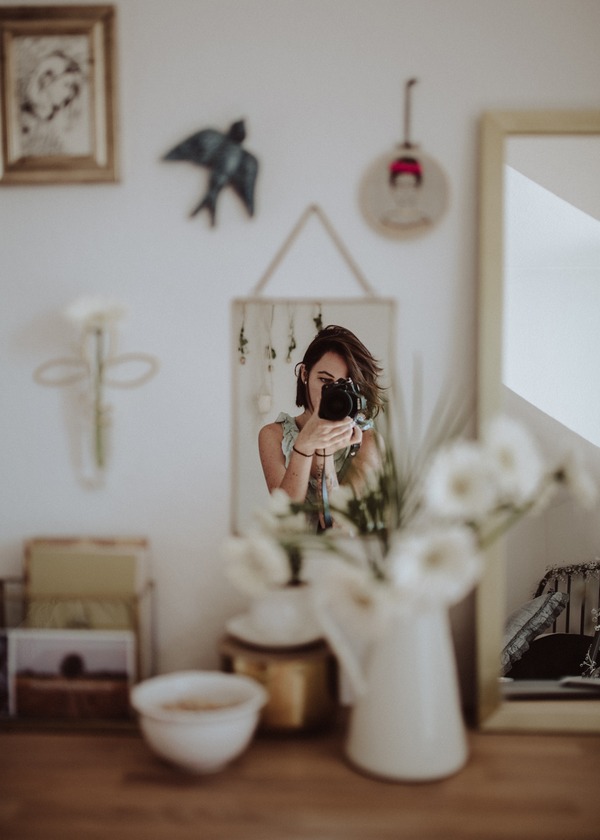 Mirror Selfie Wallpapers  Top Free Mirror Selfie Backgrounds   WallpaperAccess