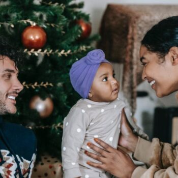 A Christmas Family Photo to make the Season Merry & Bright