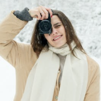 5 poses fáciles que hacer para tus fotos este invierno
