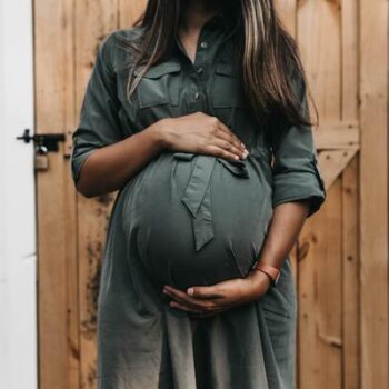 Saiba como criar looks incríveis durante a sua gravidez